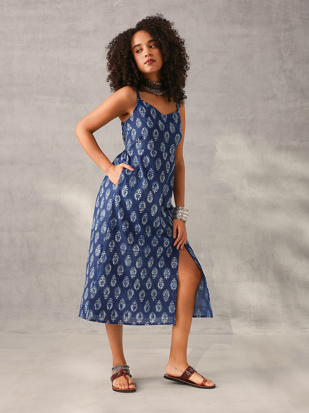 Graceful Indigo cotton Printed Regular Fit Dress