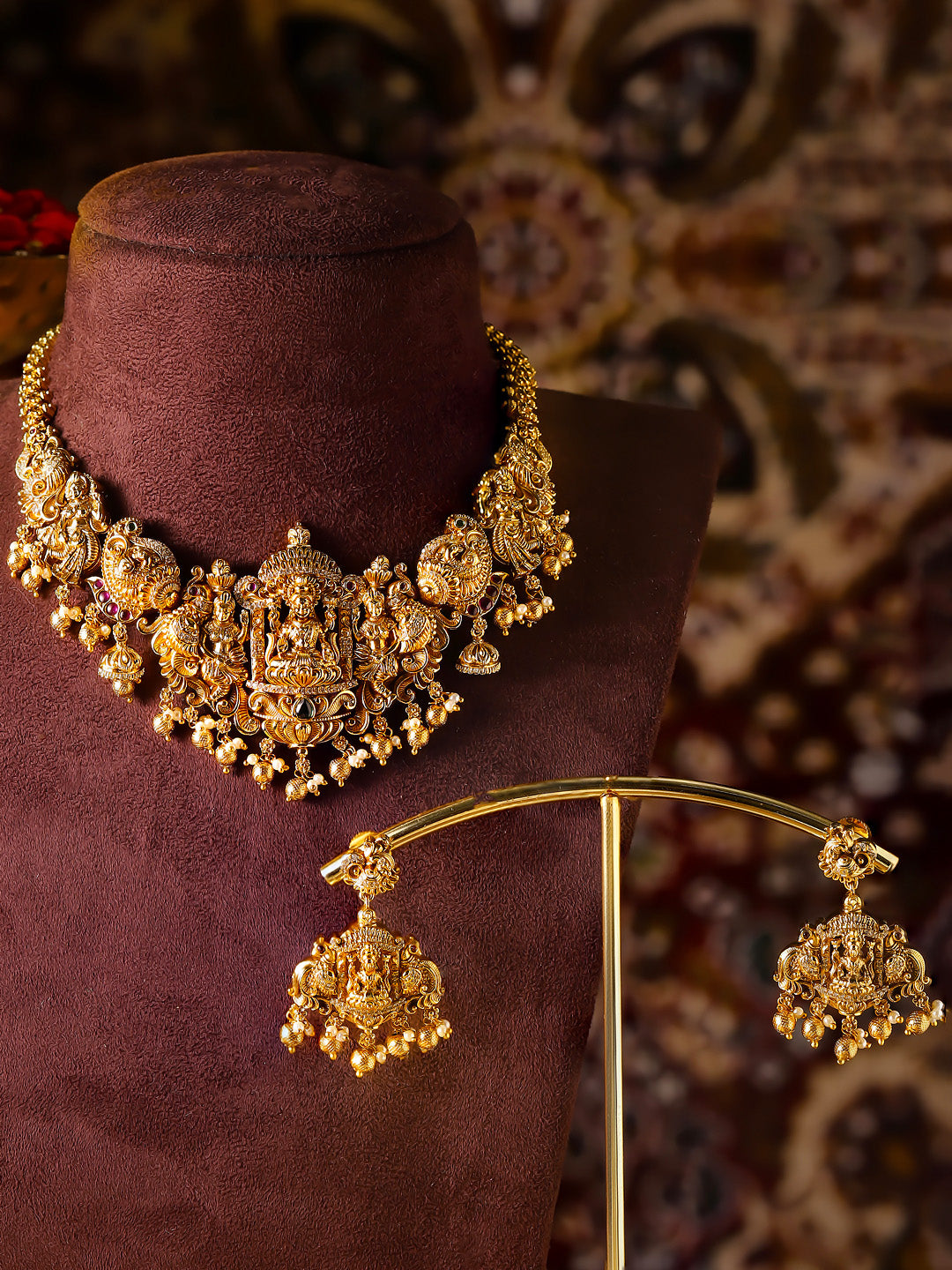 Ishin Green Stoned Goddess Pattern Pearl Beads Gold Plated Necklace and Drop Earrings Jewellery Set
