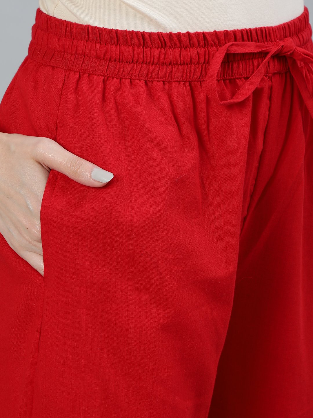 Ishin Women's Red Ethnic Motif Printed Straight Kurta With Trouser