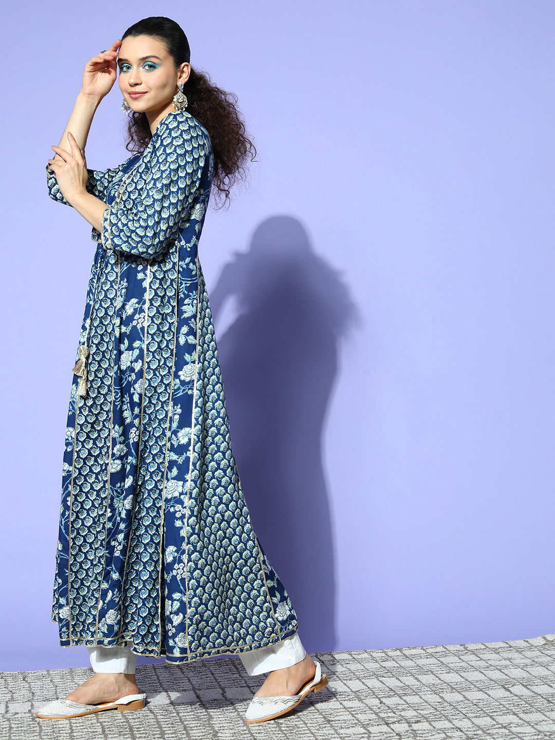 Sunehri Women's Cotton Blue Embellished Anarkali Kurta