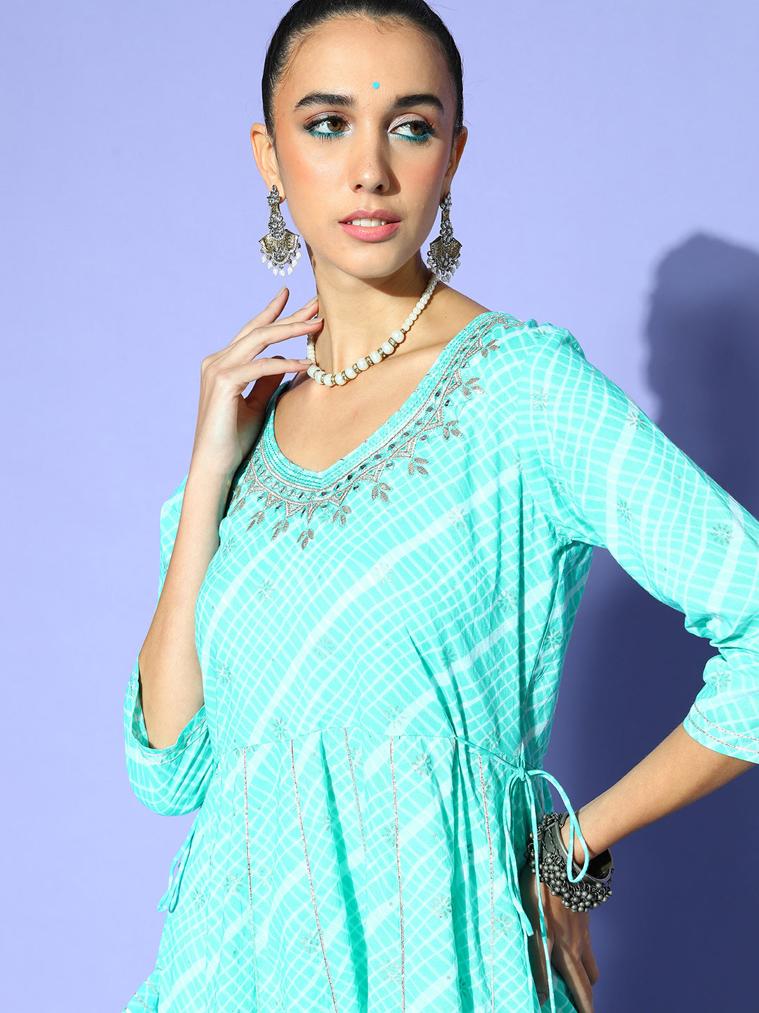 Ishin Women's Sea Green Embroidered Anarkali Kurta