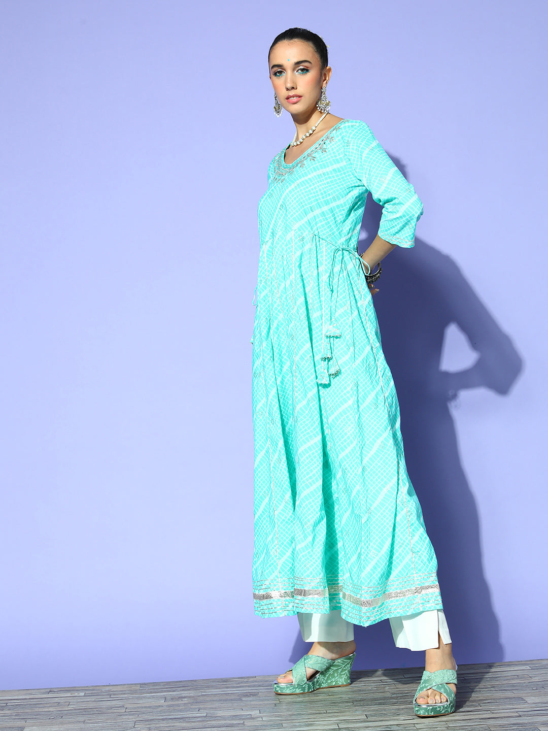 Ishin Women's Sea Green Embroidered Anarkali Kurta