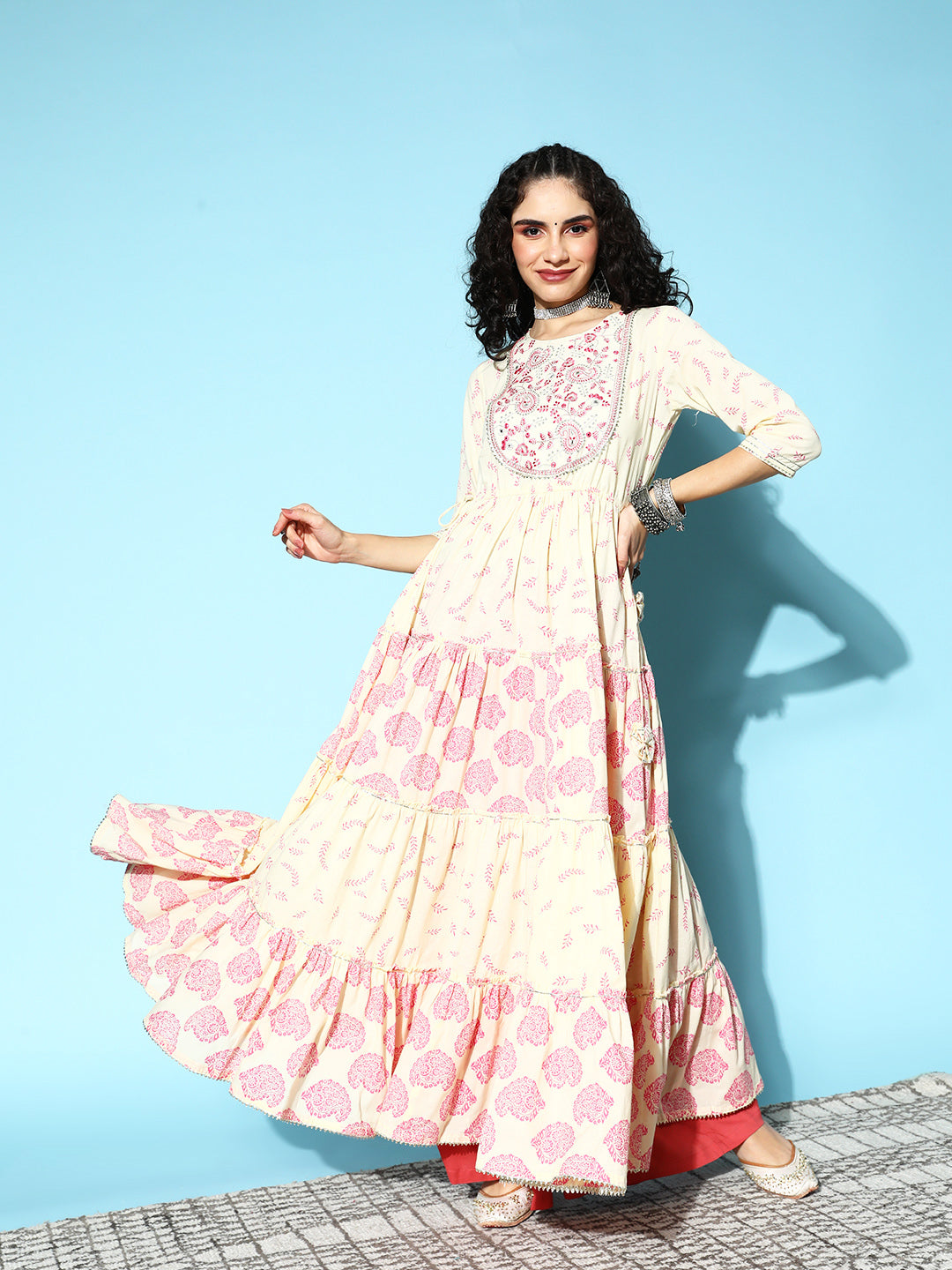 Ishin Women's Cotton Off White Embroidered Anarkali Kurta