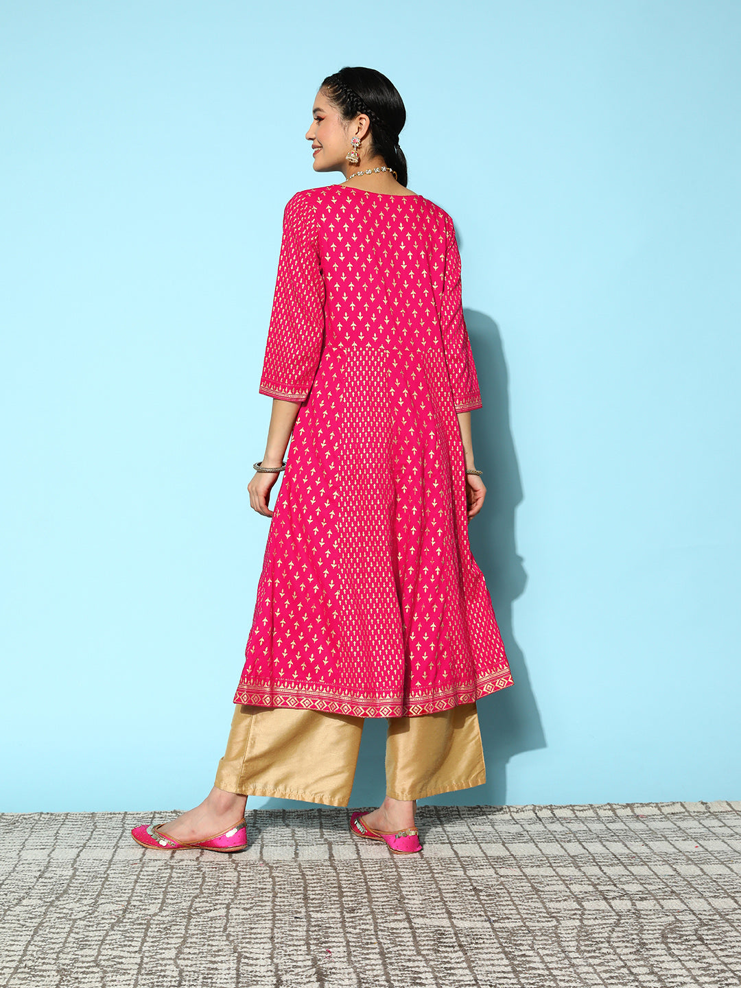 Ishin Women's Fuchsia Embellished Anarkali Kurta