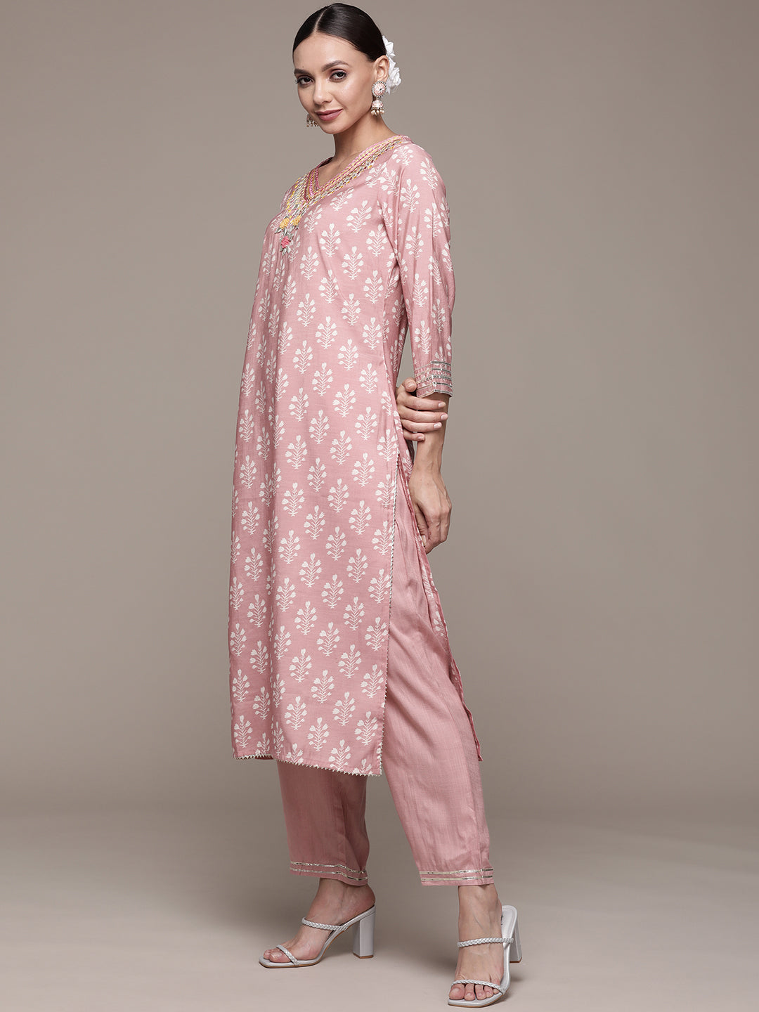 Ishin Women's Mauve Embroidered Straight Kurta with Trouser & Dupatta