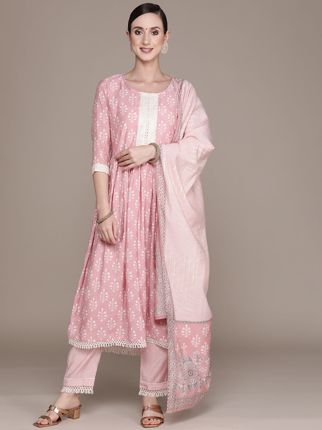 Ishin Women's Mauve Yoke Design High Slit Kurta with Trouser & Dupatta