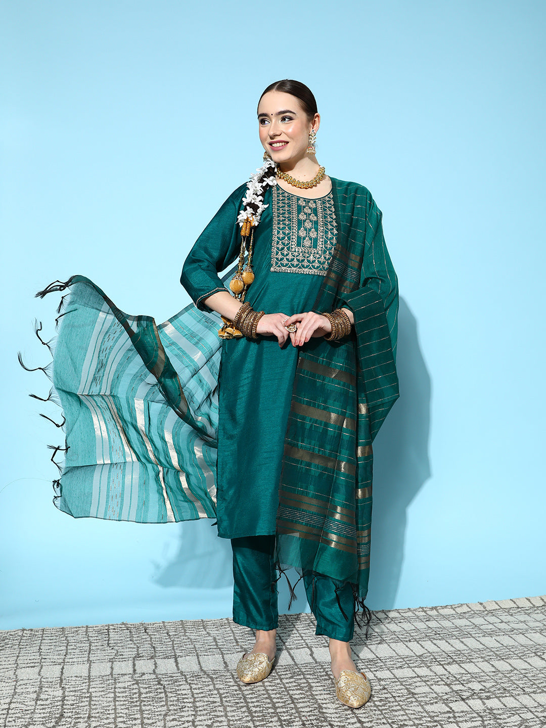Ishin Women's Green Yoke Design A-Line Kurta with Toruser & Dupatta