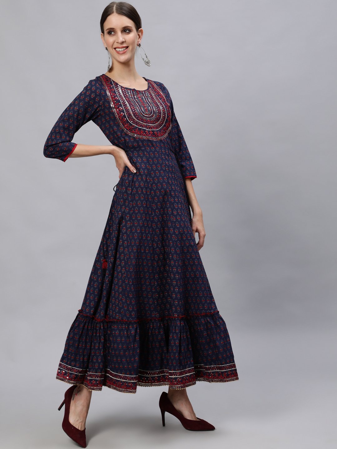 Ishin Women's Cotton Navy Blue Embroidered Anarkali Kurta