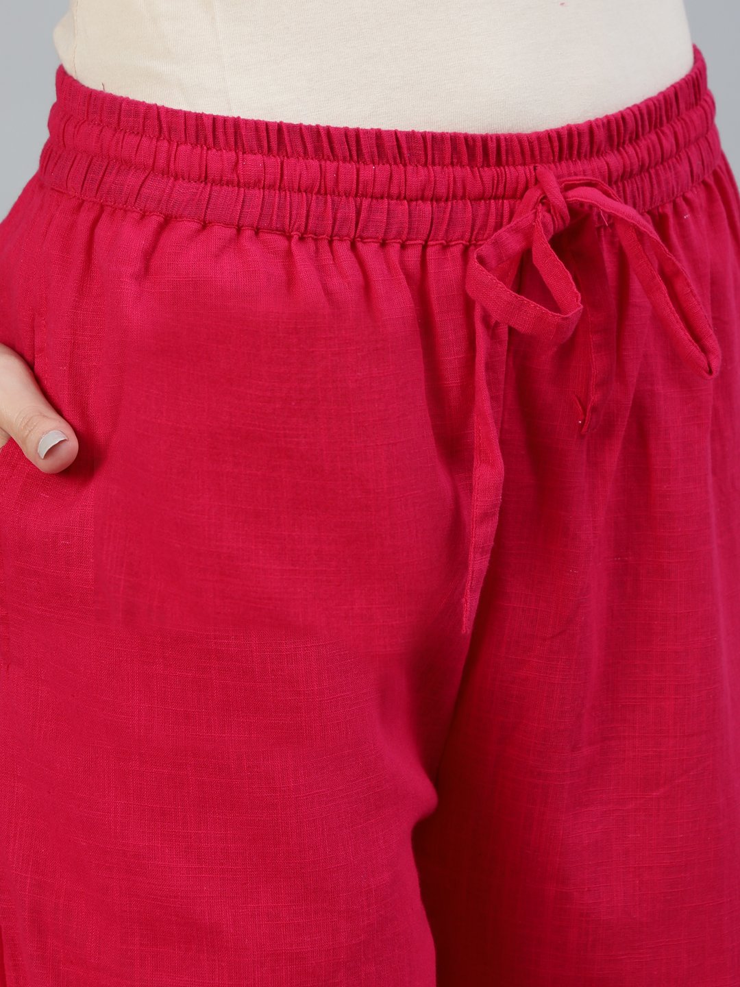 Ishin Women's Pink Bandhani Straight Kurta With Trouser