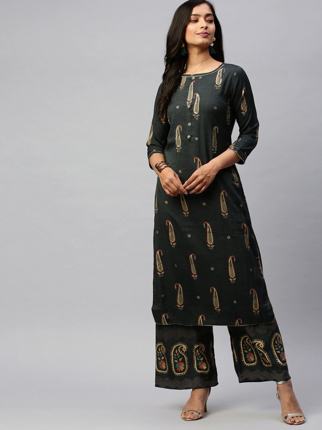 Ishin Women's Rayon Grey Foil Printed Straight Kurta Palazzo Set