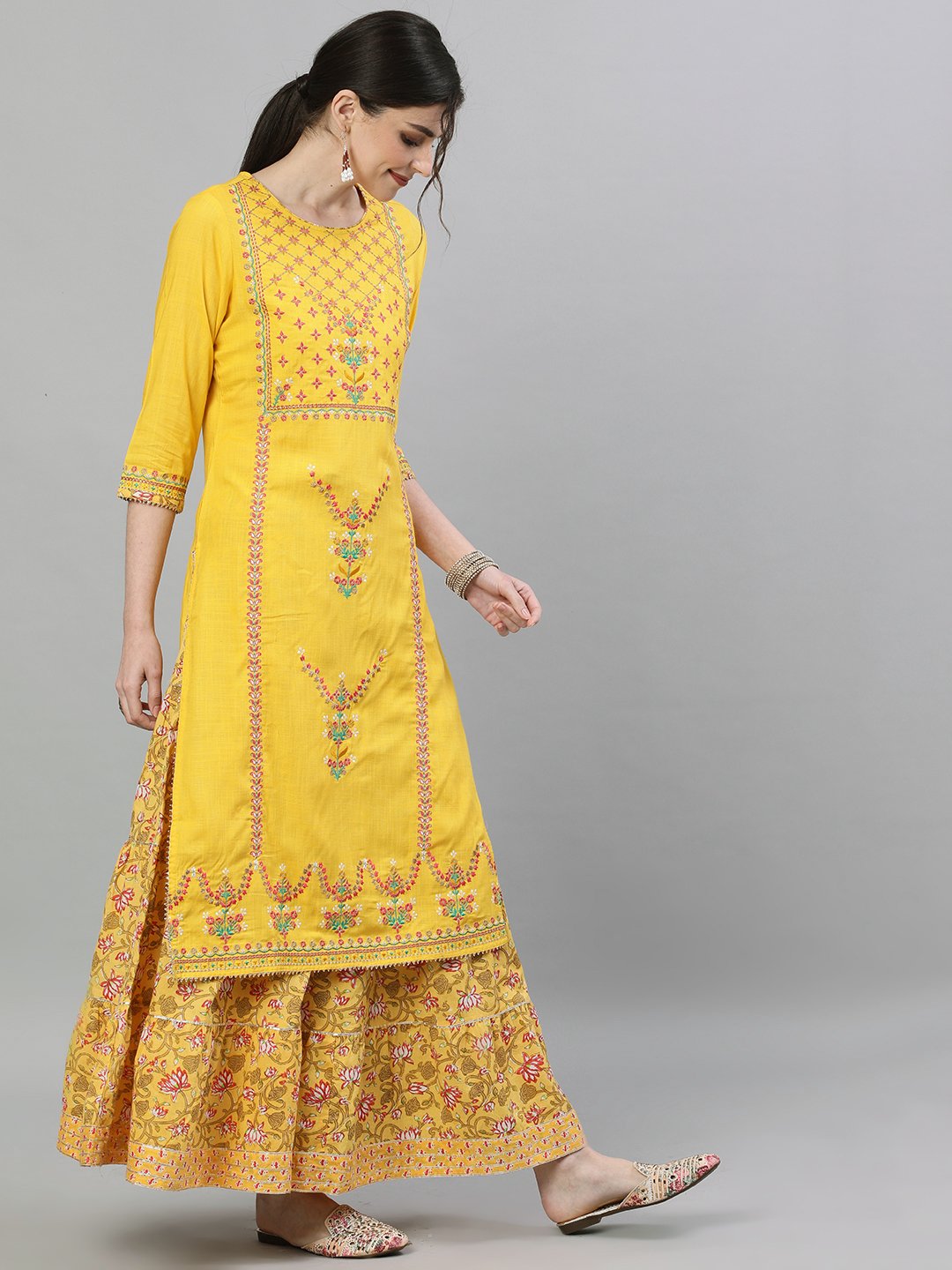 Graceful Yellow cotton printed with Floral embroidery Straight fit kurta set with dupatta