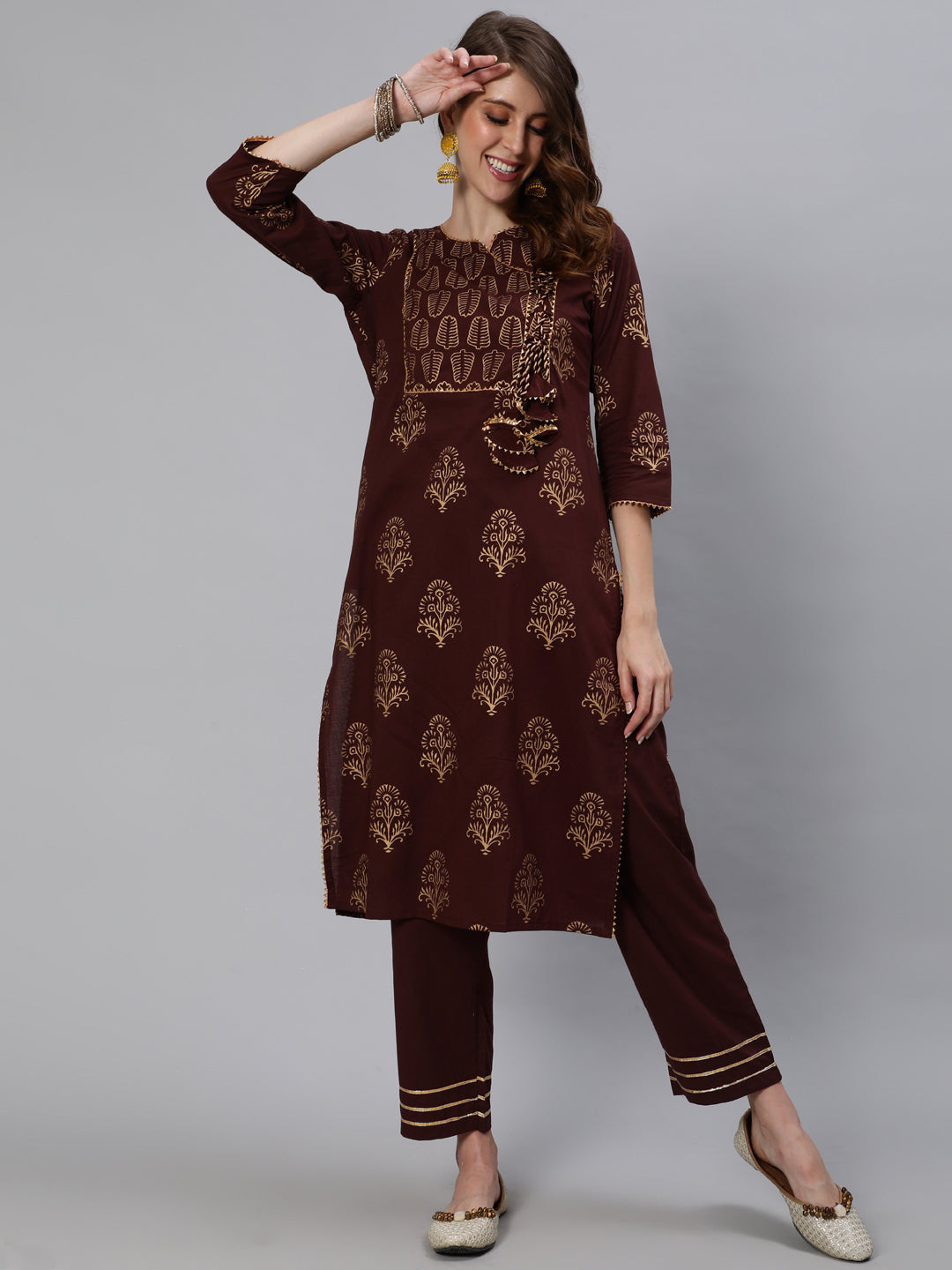 Ishin Women's Brown Embroidered Straight Kurta With Trouser