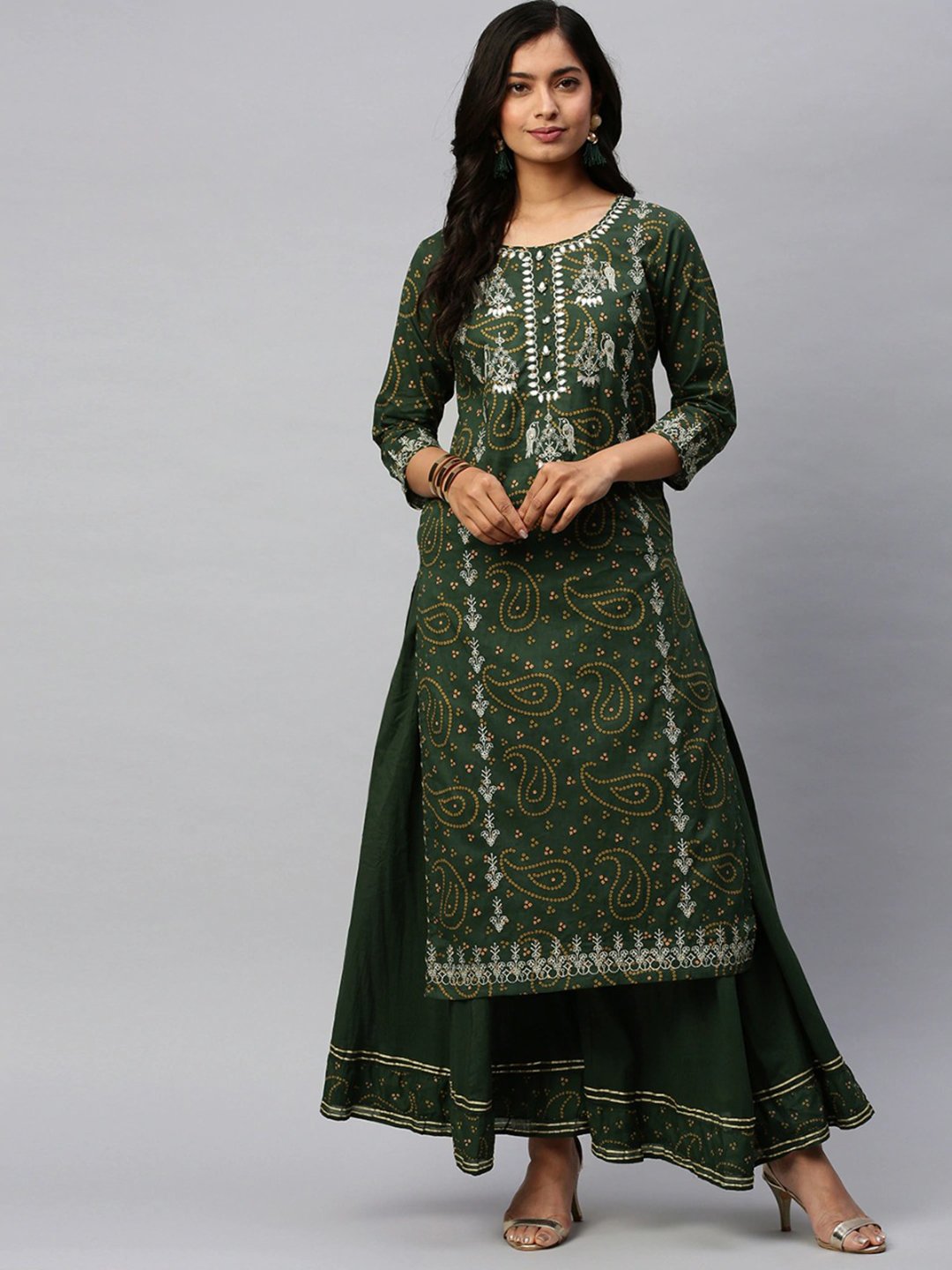 Ishin Women's Cotton Green Bandhani Print Embellished Straight Kurta Sharara Set