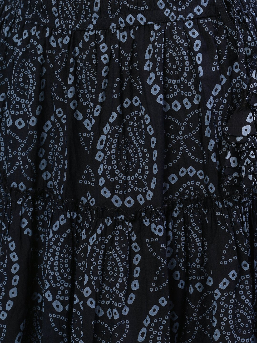 Ishin Women's Cotton Navy Blue Bandhani Embellished Straight Kurta Skirt Set