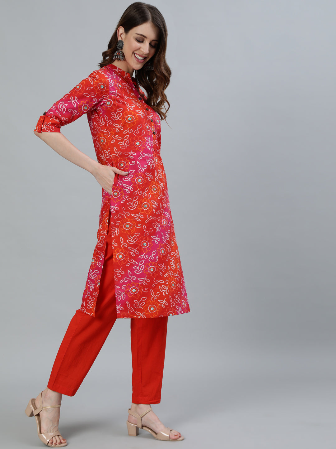 Ishin Women's Multi Color Bandhani Printed Straight Kurta With Trouser