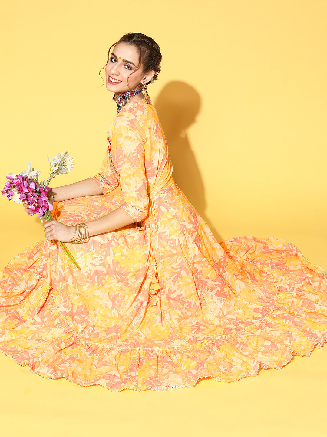 Ishin Women's Cotton Blend Yellow Embroidered Anarkali Kurta