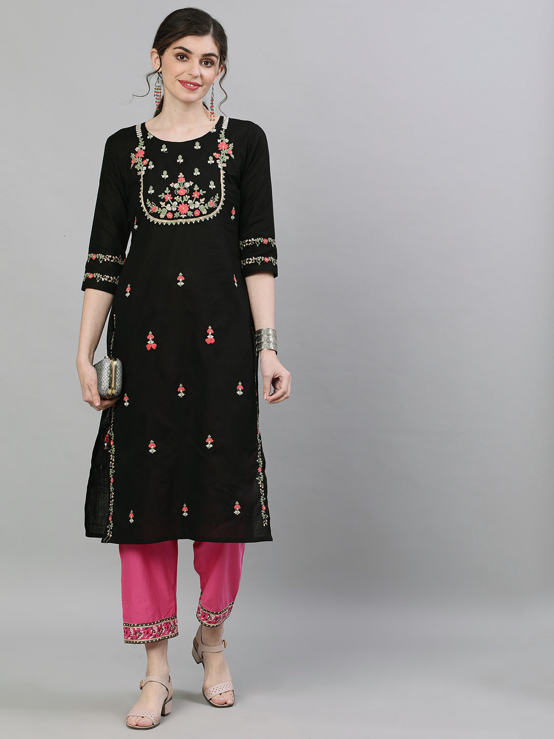Ishin Women's Cotton Black Embroidered Straight Kurta