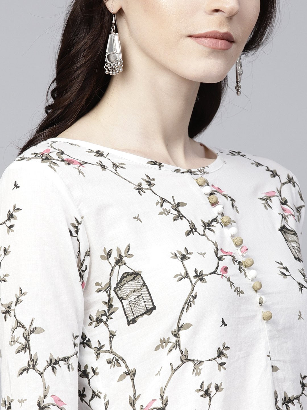 Ishin Women's Rayon White Printed A-Line Kurta