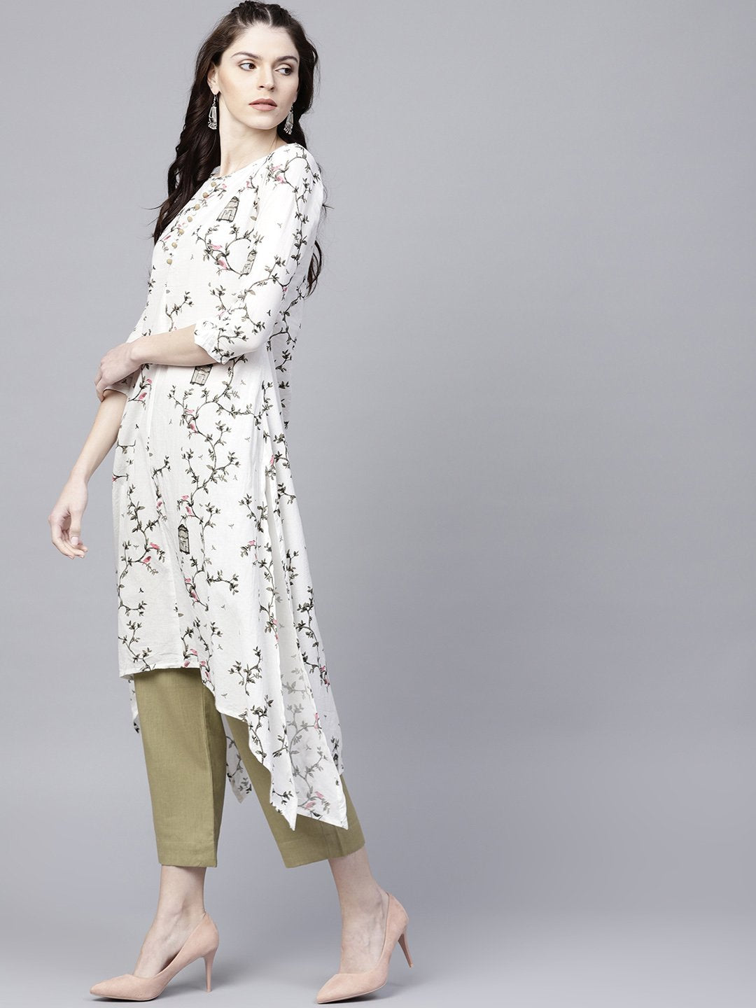 Ishin Women's Rayon White Printed A-Line Kurta