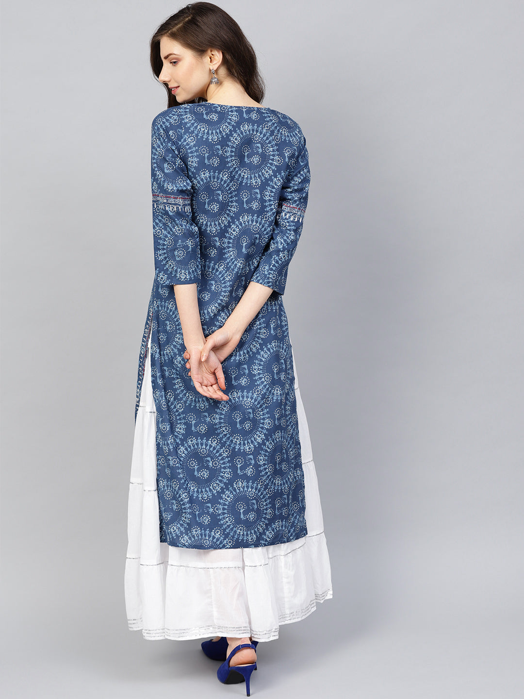 Ishin Women's Cotton Blue & White Embroidered A Line Kurta Skirt Set