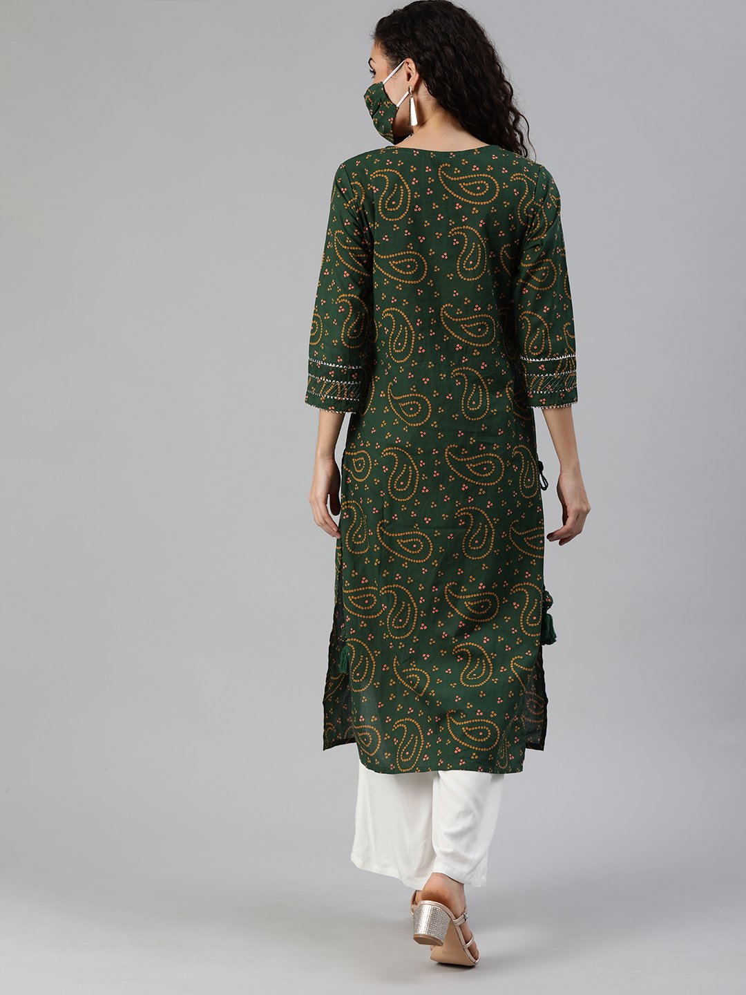 Ishin Women's Green Yoke Design Bandhani A-Line Kurta