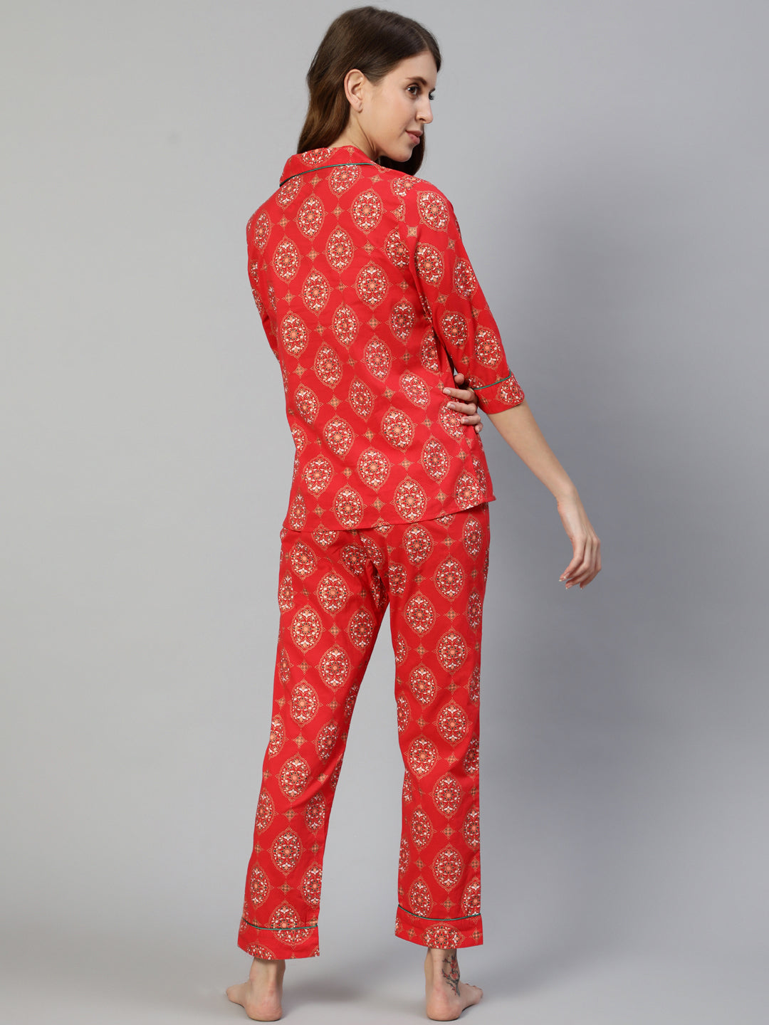 Ishin Women's Cotton Red Printed Night Suit