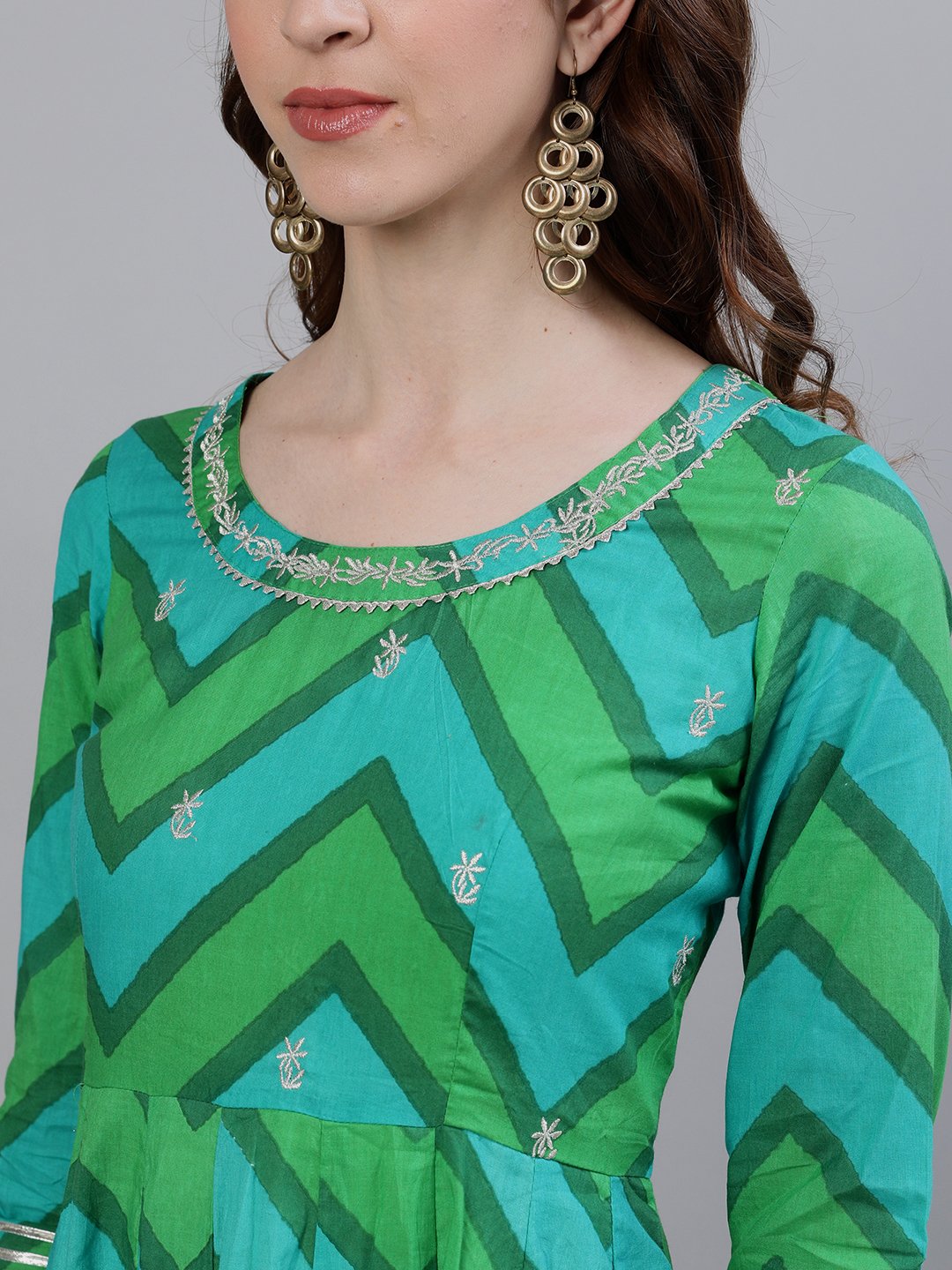 Ishin Women's Cotton Green Embroidered Anarkali Kurta With Dupatta