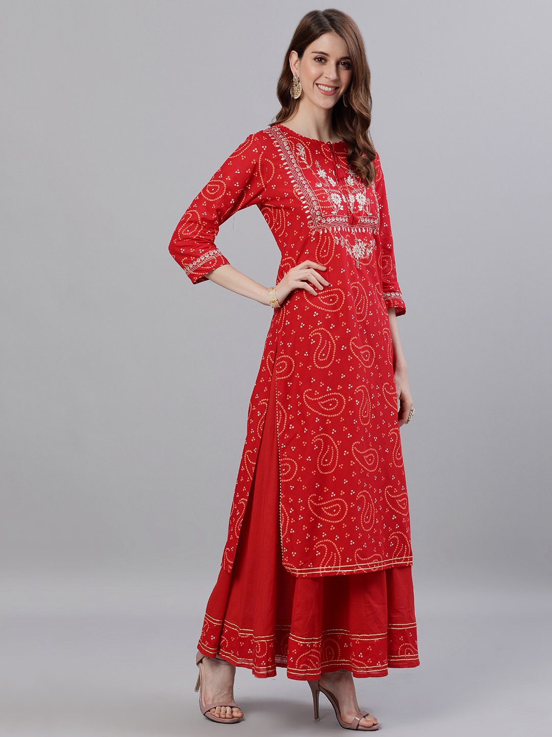Graceful Red cotton printed with Zari embroidery Straight fit kurta set with dupatta